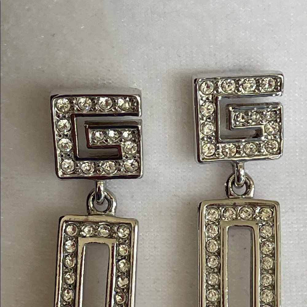 GIVENCHY G Logo Susan Caplan Silver Crystal Drop Post Statement Earrings - Picture 8 of 17